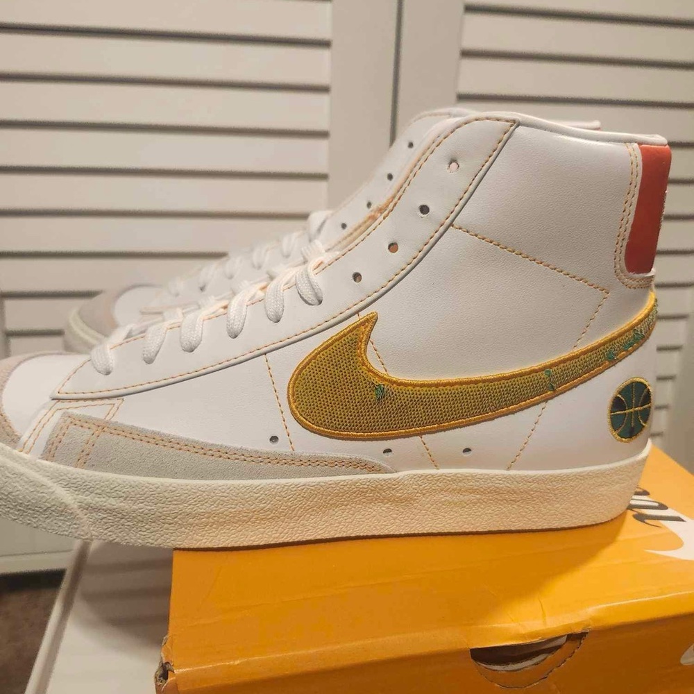 Blazer Mid ‘77 VNTG - Picture 3 of 6